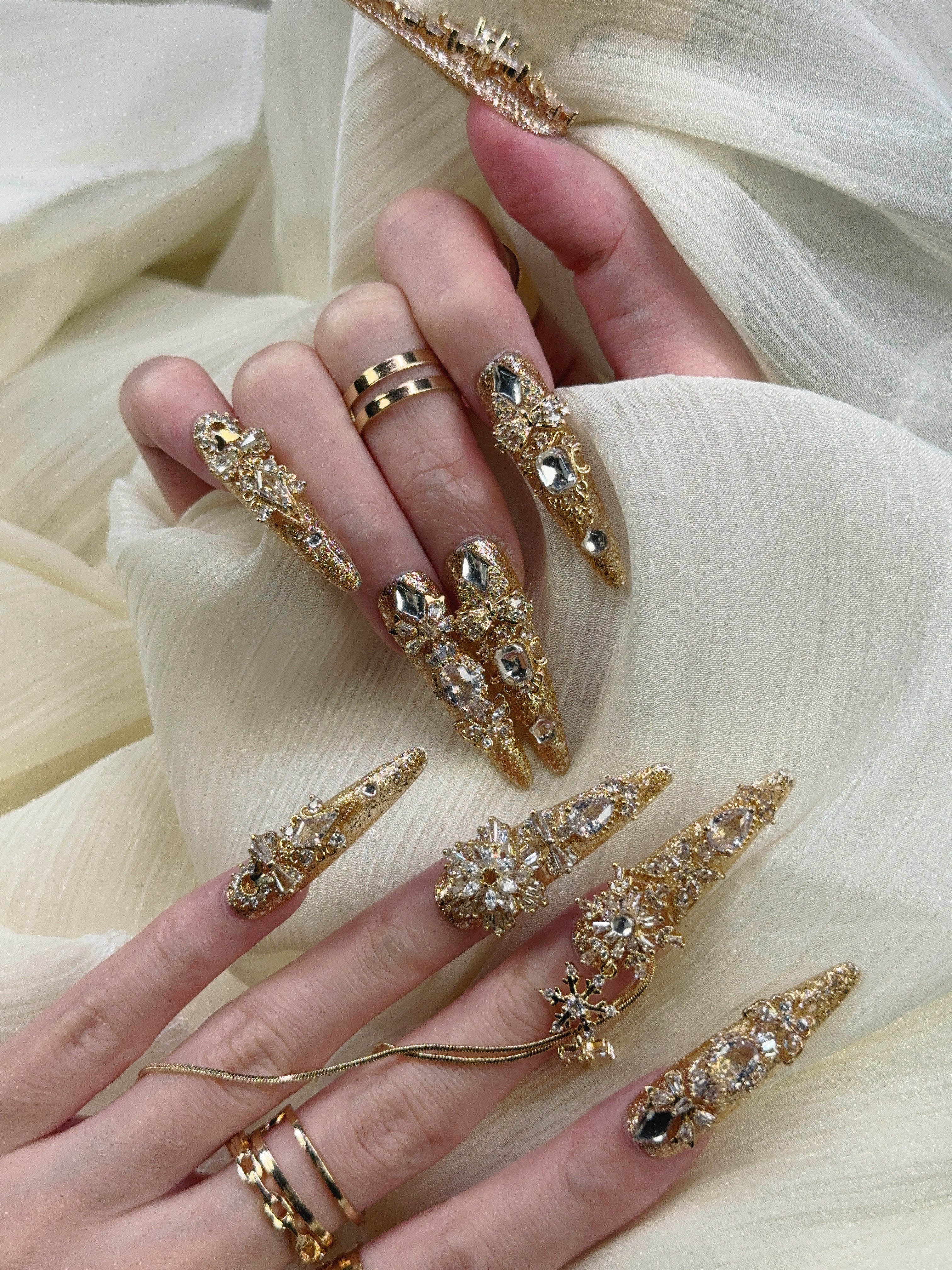 Golden Empress Press-On Nails – Luxury Gold Nail Stickers by Fairy Nails