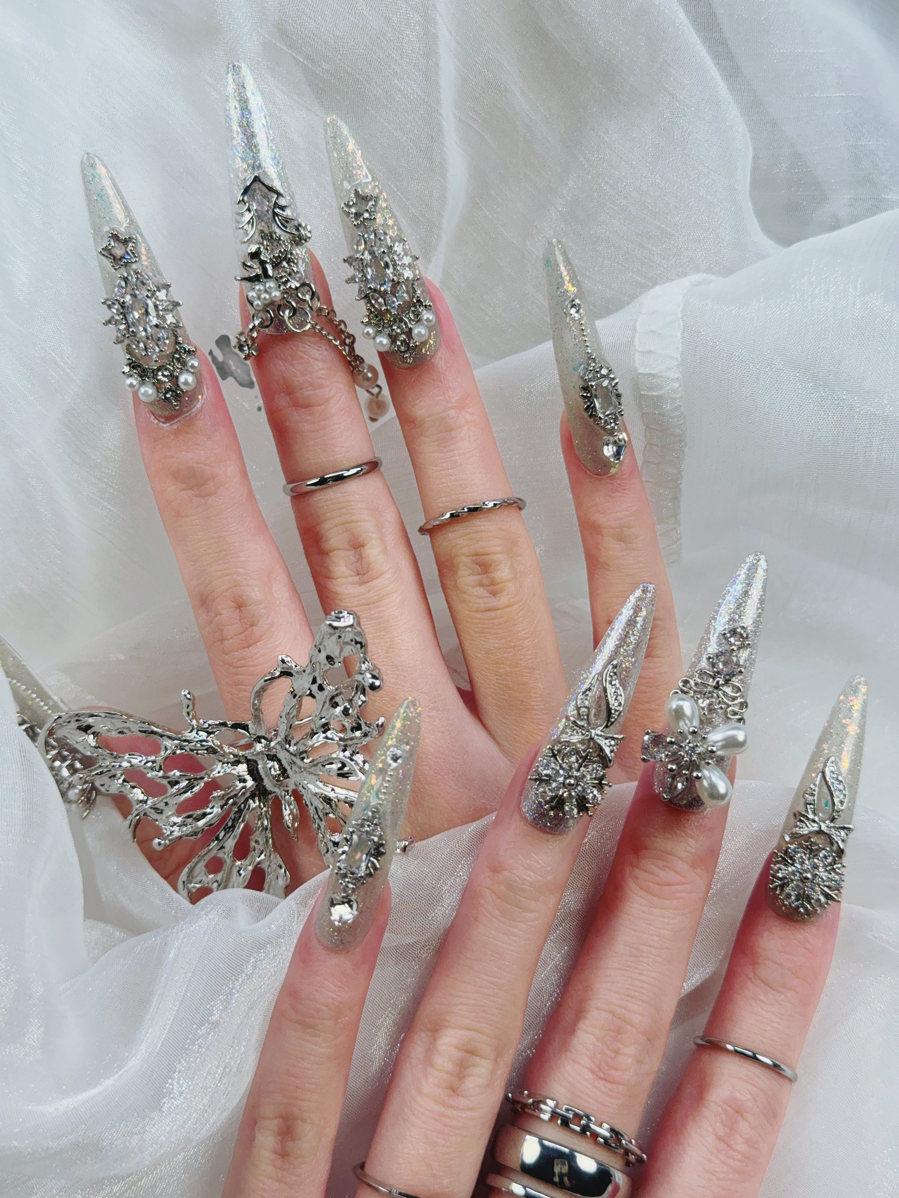 Model Wearing Moonlight Press-On Nails – Perfect for Date Nights
