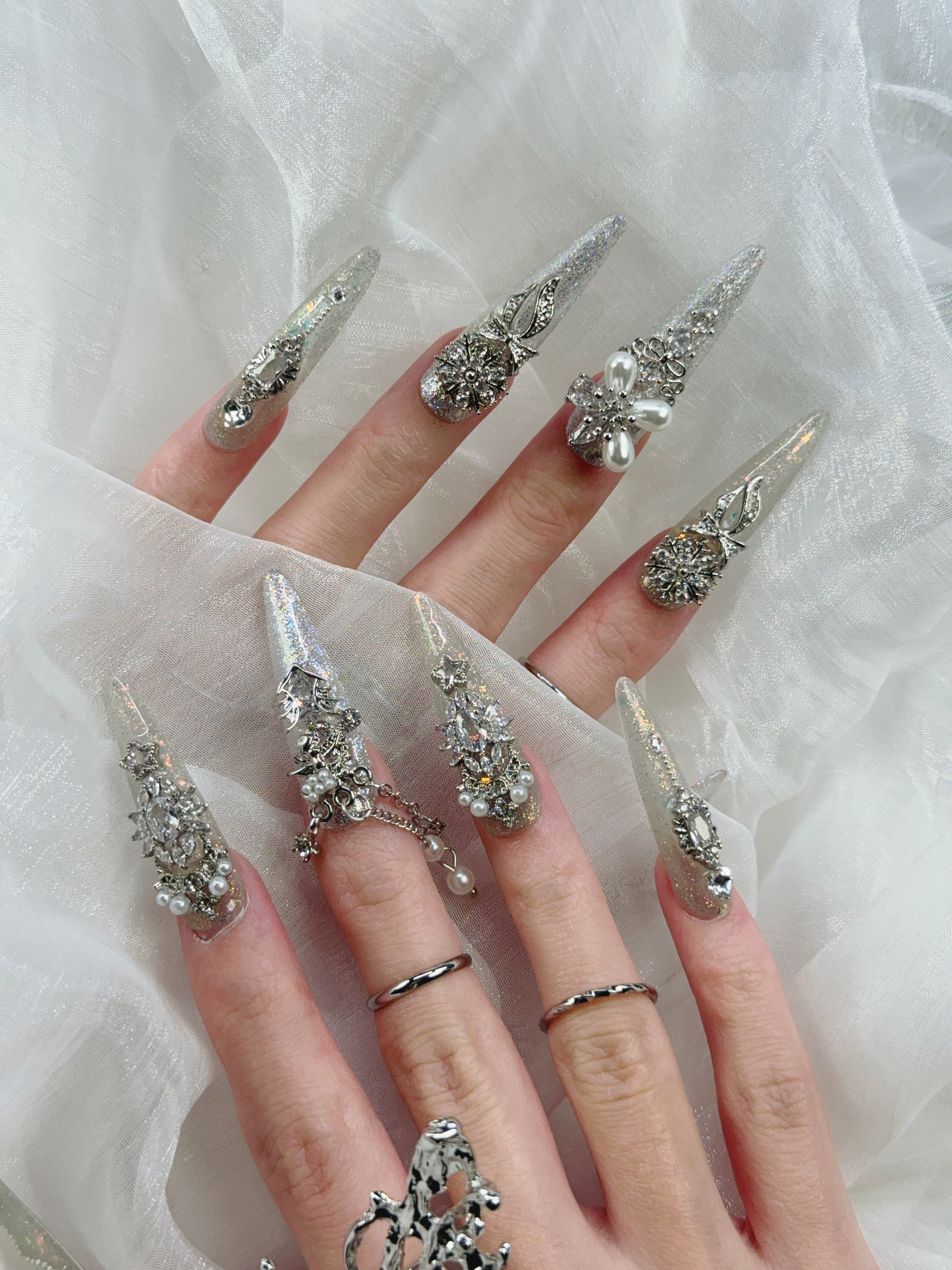 Moonlight Press-On Nails – Romantic Glow Nail Stickers