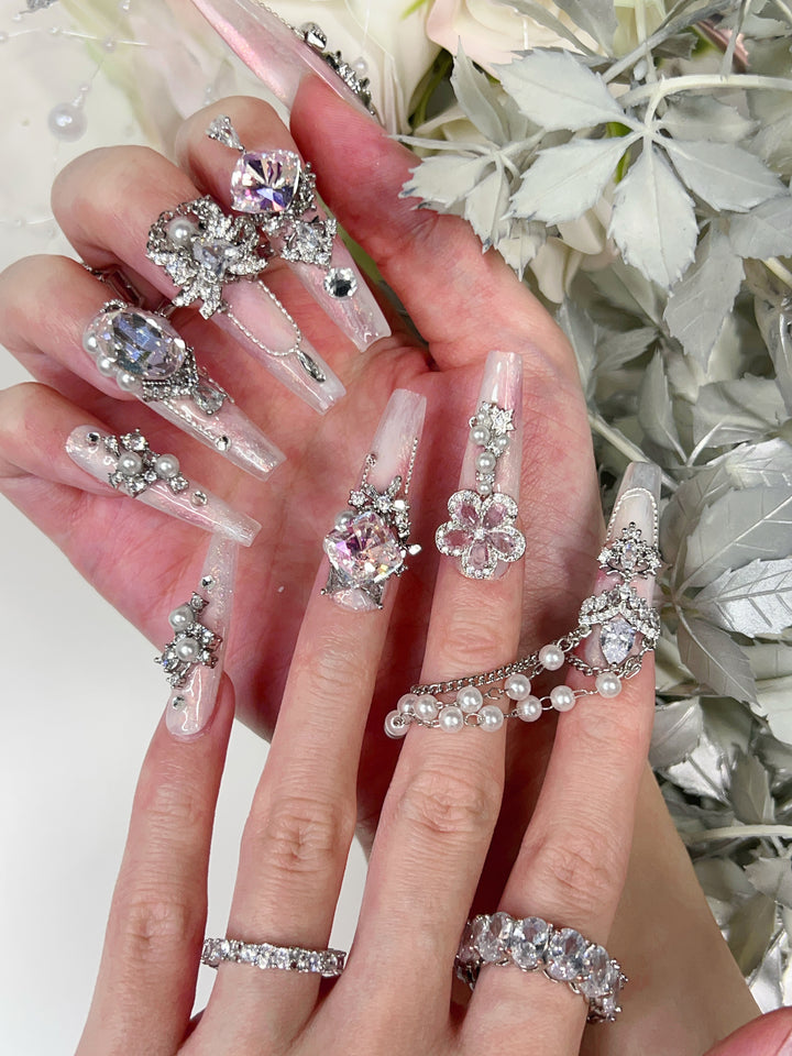 Close-up of Pink Aurora Press-On Nails – High-Quality Aurora Design