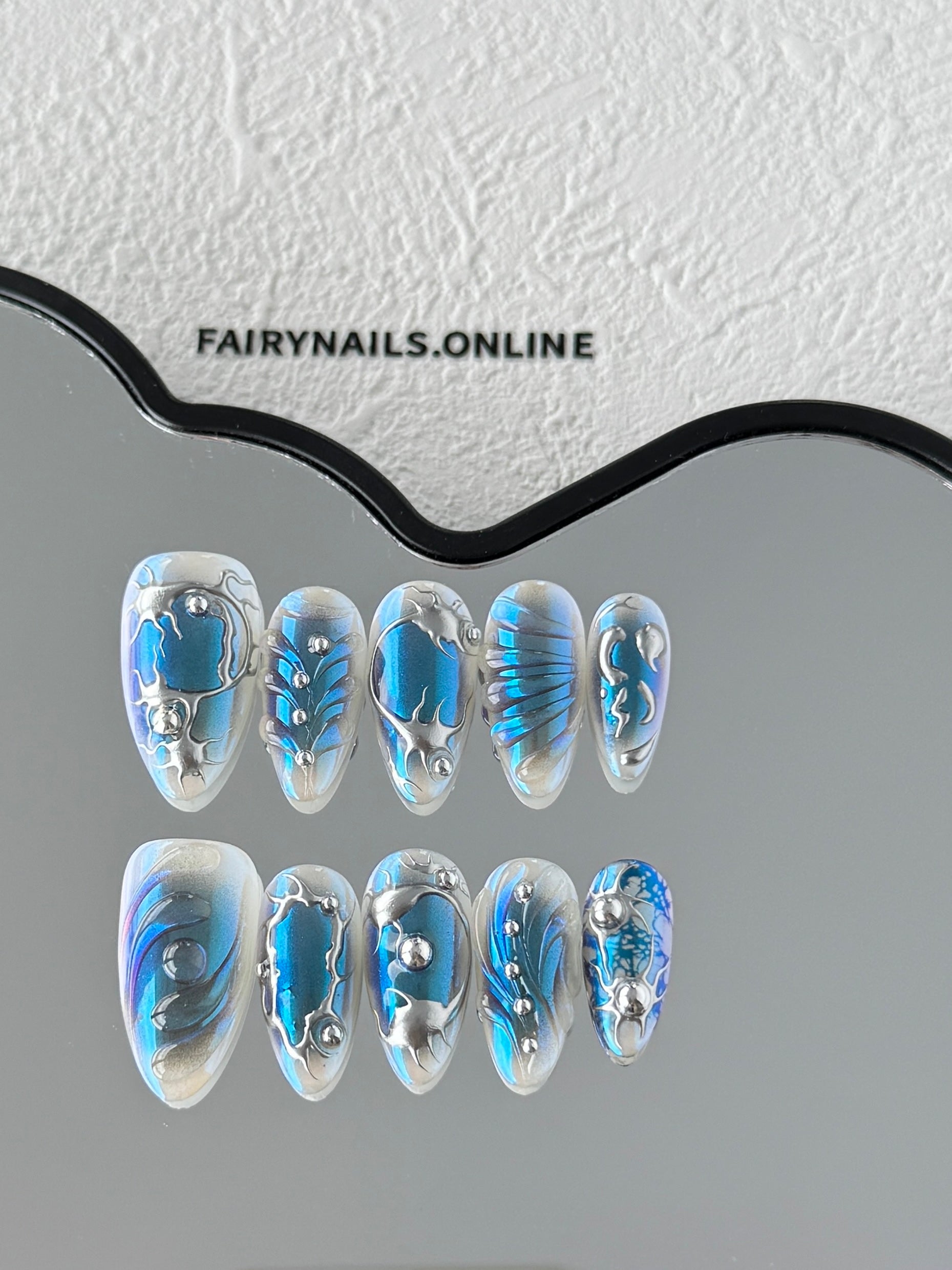 Aqua Pulse Press-On Nails – Electric Blue Glossy Finish